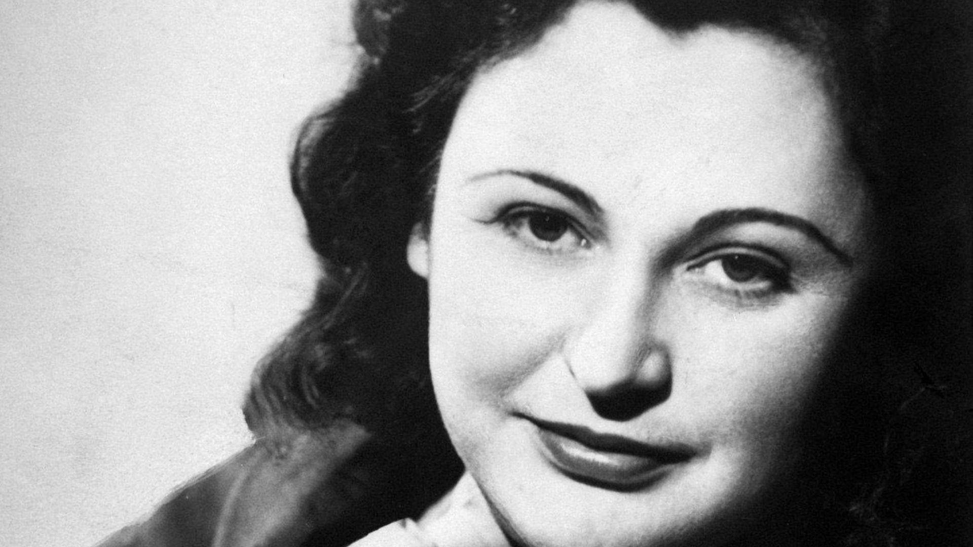 File:Nancy Wake (1945).jpg