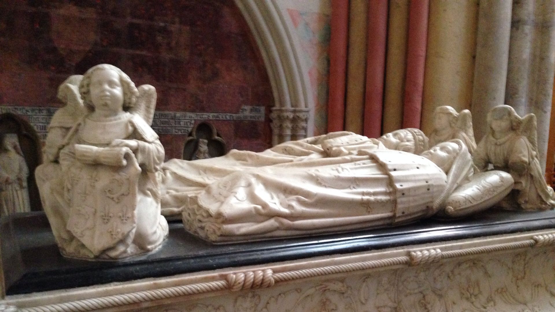 File:Gisants Charles et Charles Orland.jpg