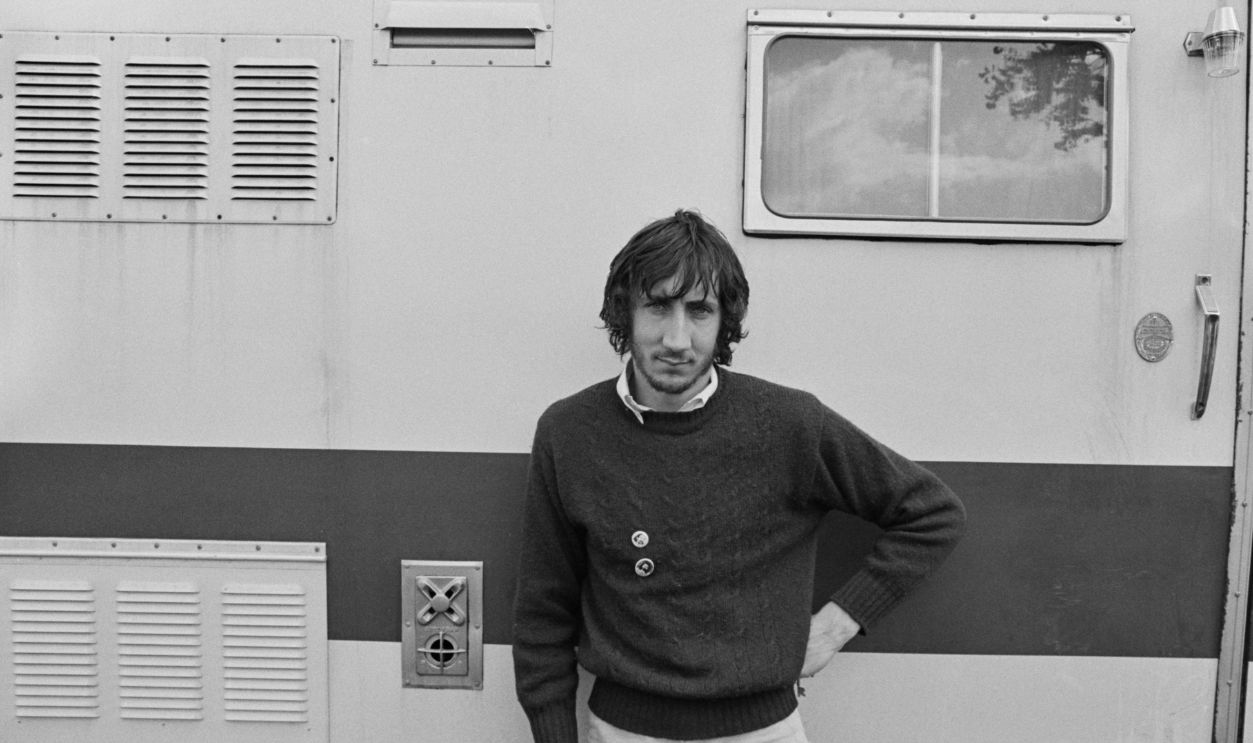 Gettyimages - 2192947848, Pete Townshend British guitarist Pete Townshend near his motorhome, UK, Summer 1970. 