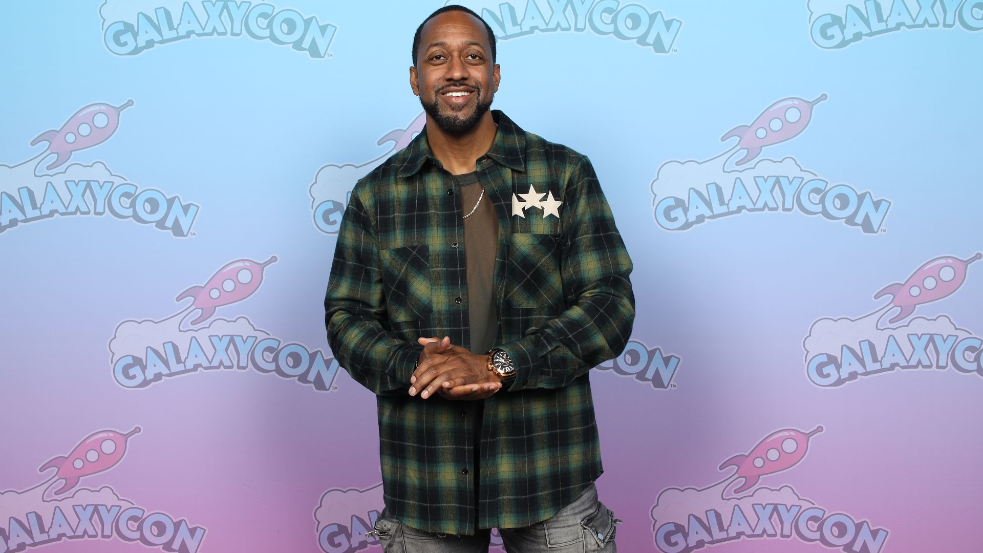 File:Jaleel White Photo Op GalaxyCon Richmond 2024.jpg