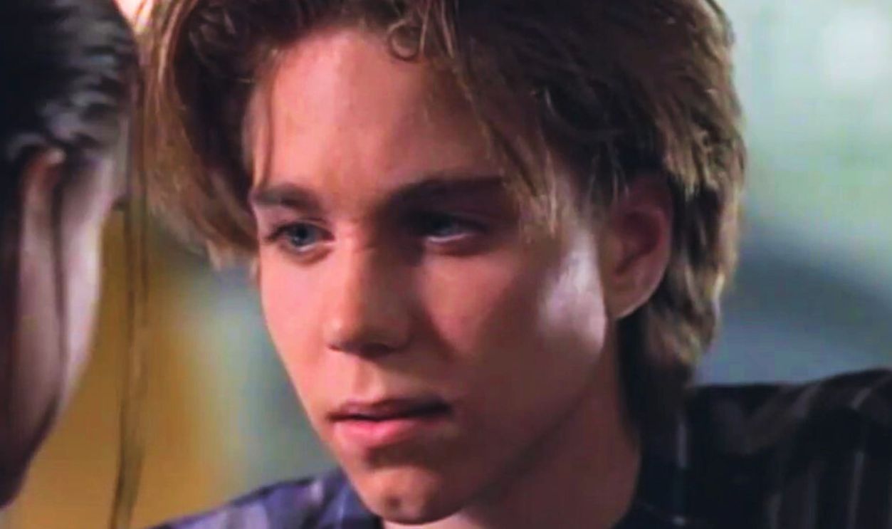 Jonathan Brandis in seaQuest DSV