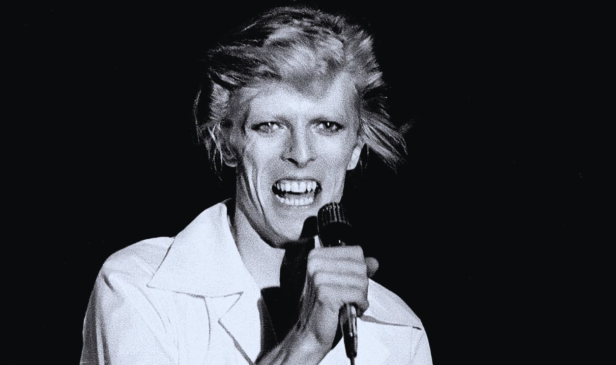 Gettyimages - 582891258, David Bowie David Bowie performing at the Boston Music Hall July 16, 1974 on The Diamond Dogs Tour. 
