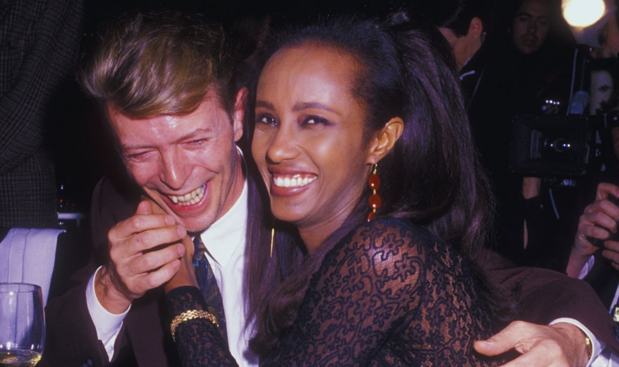 Gettyimages - 0155520474, Ron Galella Archive - File Photos 2009 Musician David Bowie and model Iman attend Seventh on Sale AIDS Benefit on November 29, 1990 at the Armory in New York City.