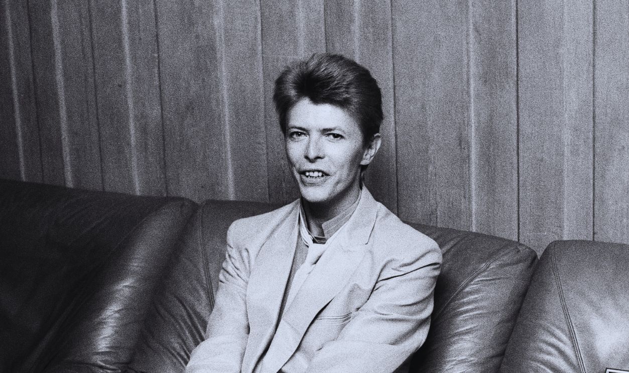 Gettyimages - 2171037192, David Bowie, 1981 David Bowie at the British Rock and Pop awards. He was named the best male singer in the British Rock and Pop Awards for 1980, organised jointly by the Daily Mirror, BBC Radio One and BBC TV's Nationwide. 24th February 1981 