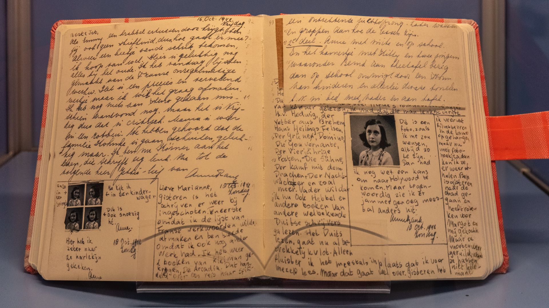 File:Diario de Anne Frank, Iglesia de San Nicolás, Kiel, Alemania, 2019-09-10, DD 22.jpg
