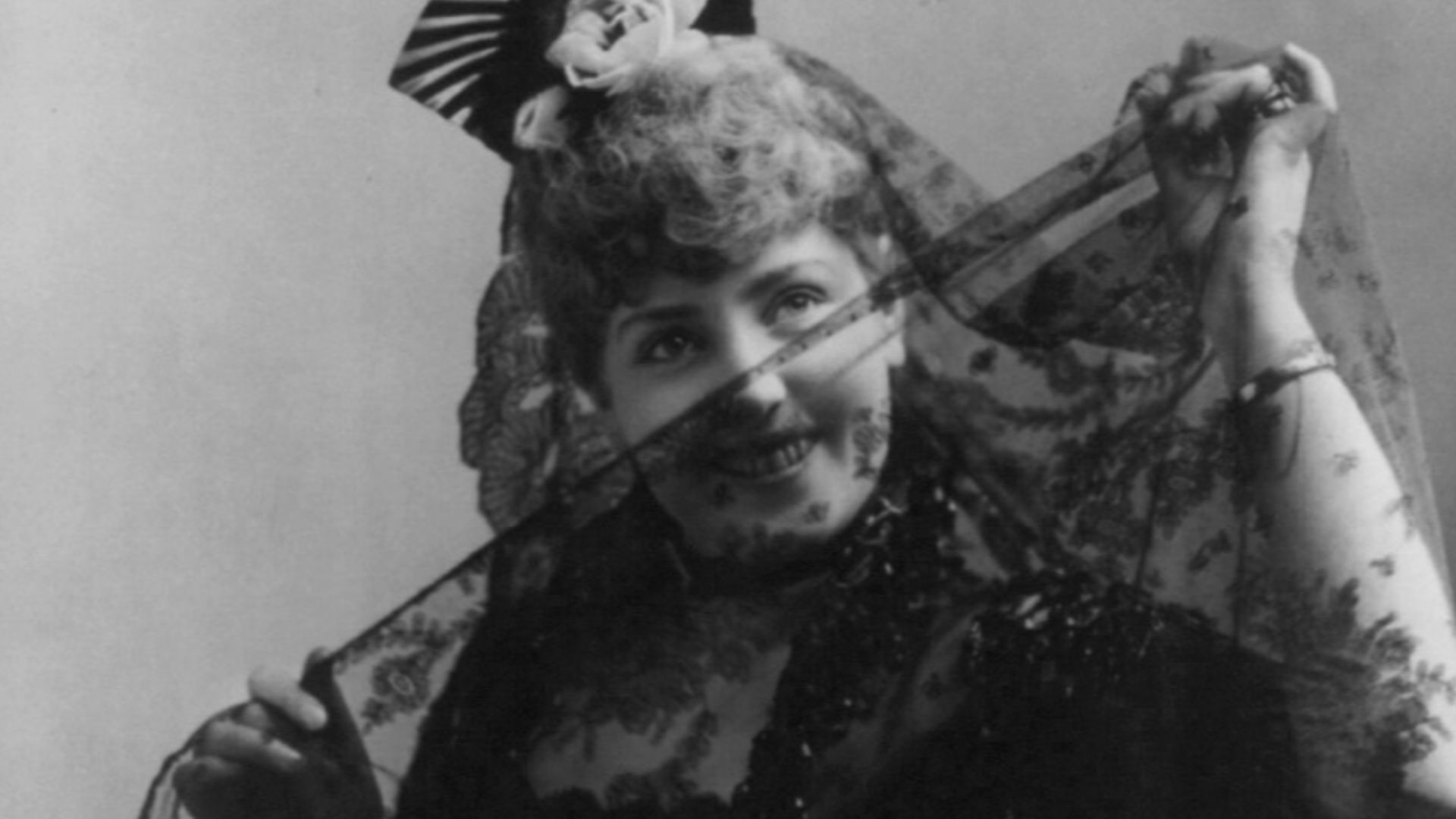 File:Lillian Russell, 1861-1922 LCCN2002698234.jpg