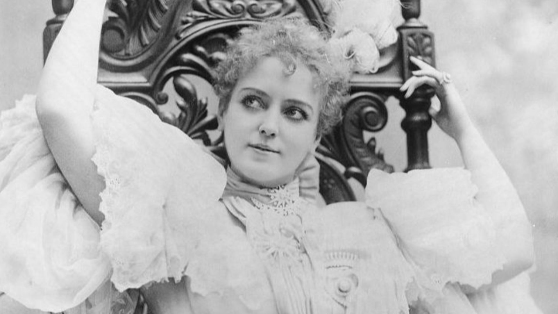 File:Lillian Russell 2.jpg