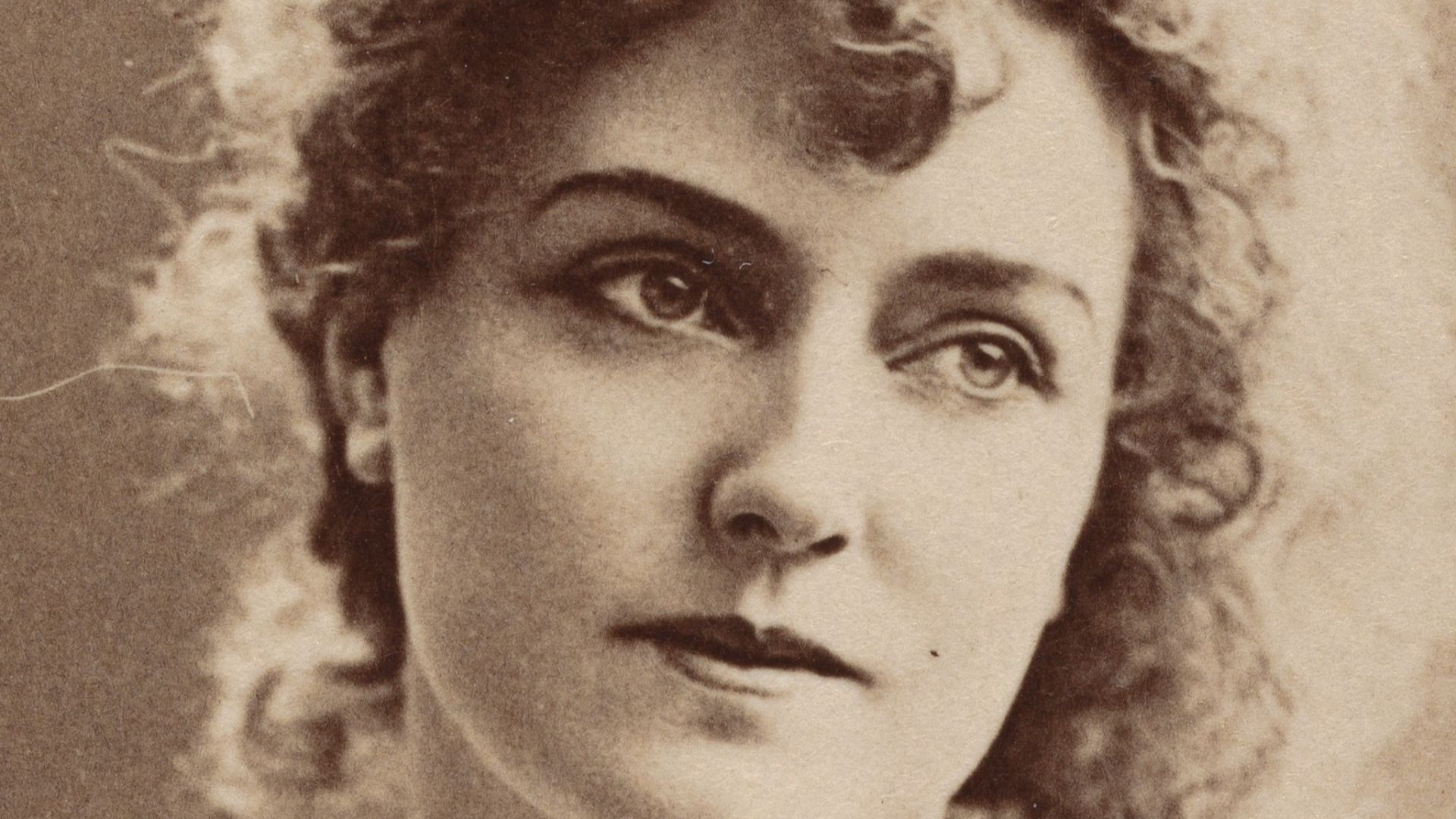 File:Lillian Russell, from the Actresses series (N245) issued by Kinney Brothers to promote Sweet Caporal Cigarettes MET DP859494.jpg