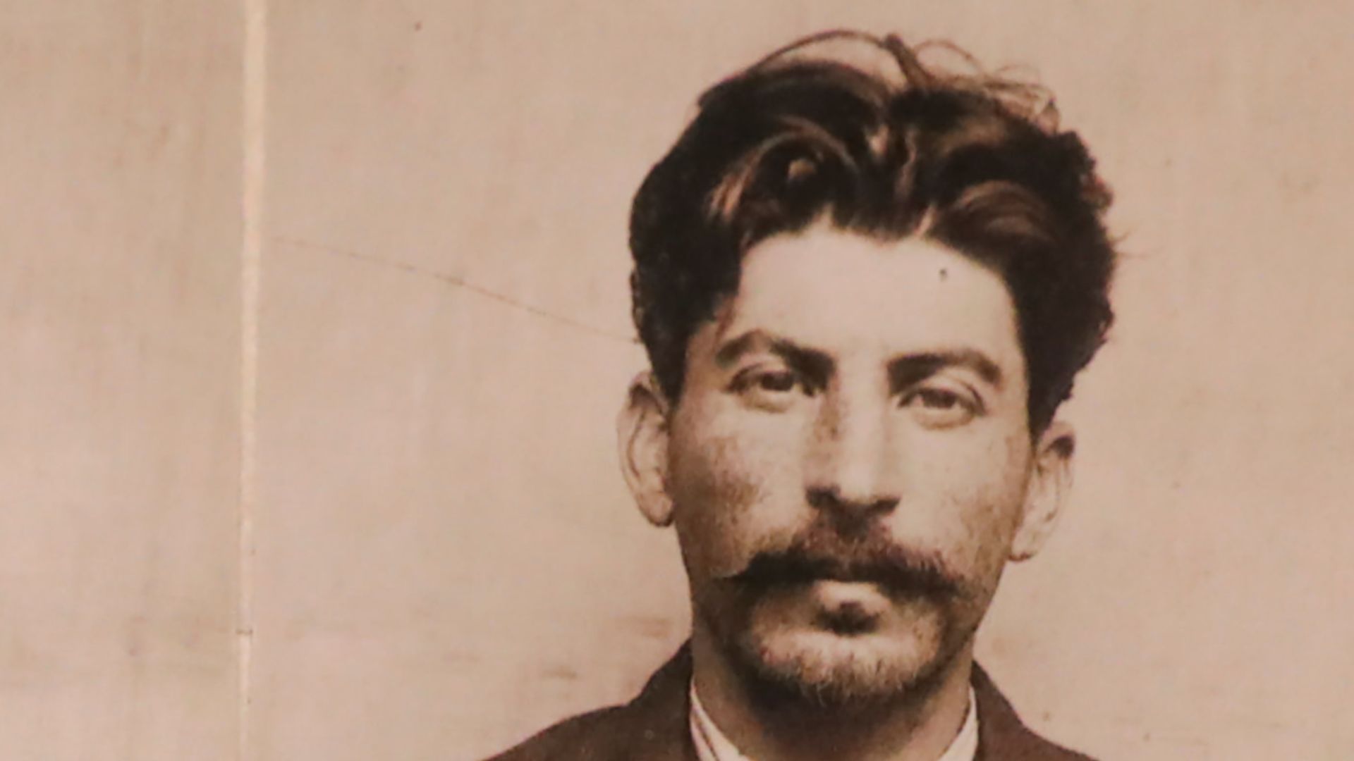 File:Joseph Stalin 1911 mug shot (cropped).jpg