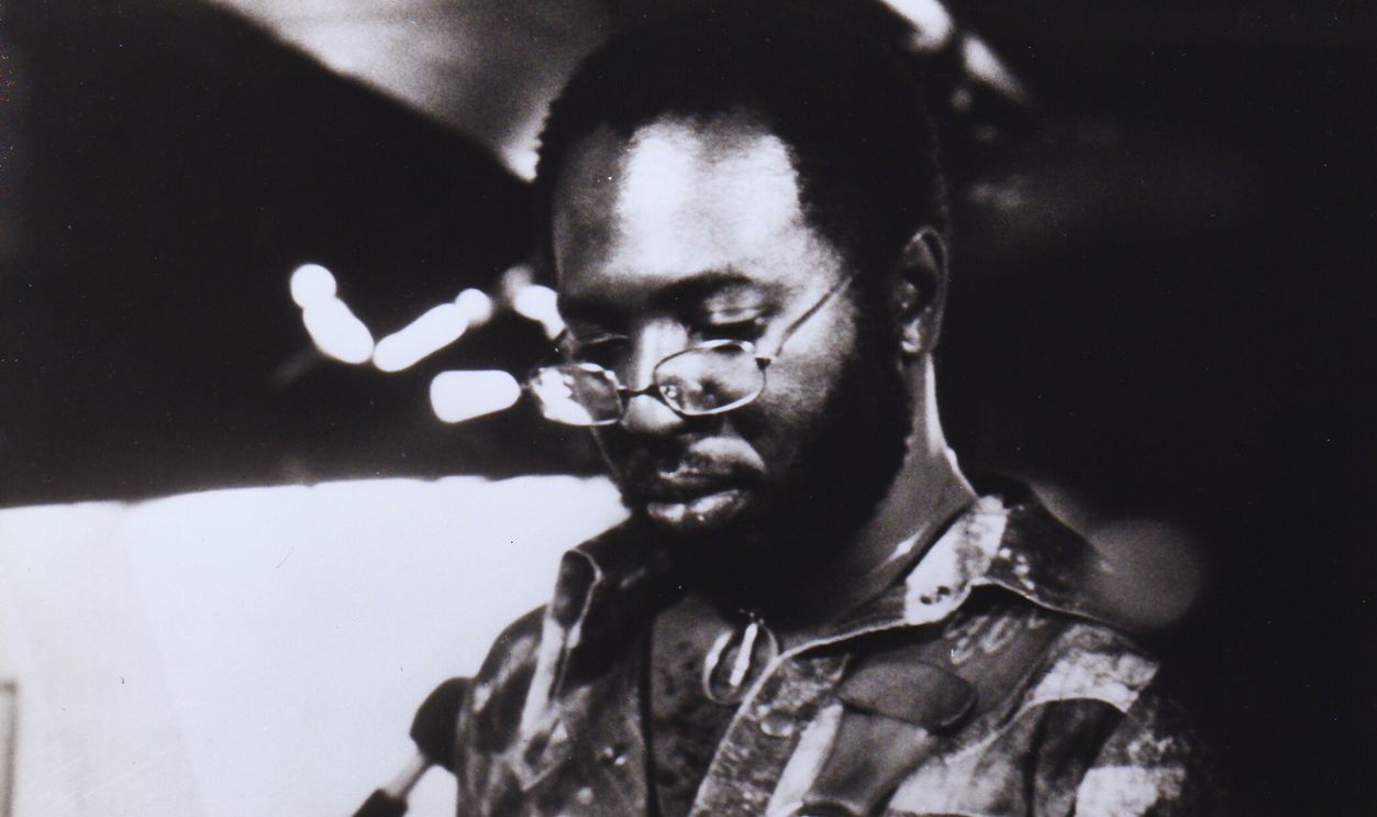 Gettyimages - 85355591, Photo of Curtis MAYFIELD UNSPECIFIED - JANUARY 01: Photo of Curtis MAYFIELD; Curtis Mayfield performing on stage, playing guitar