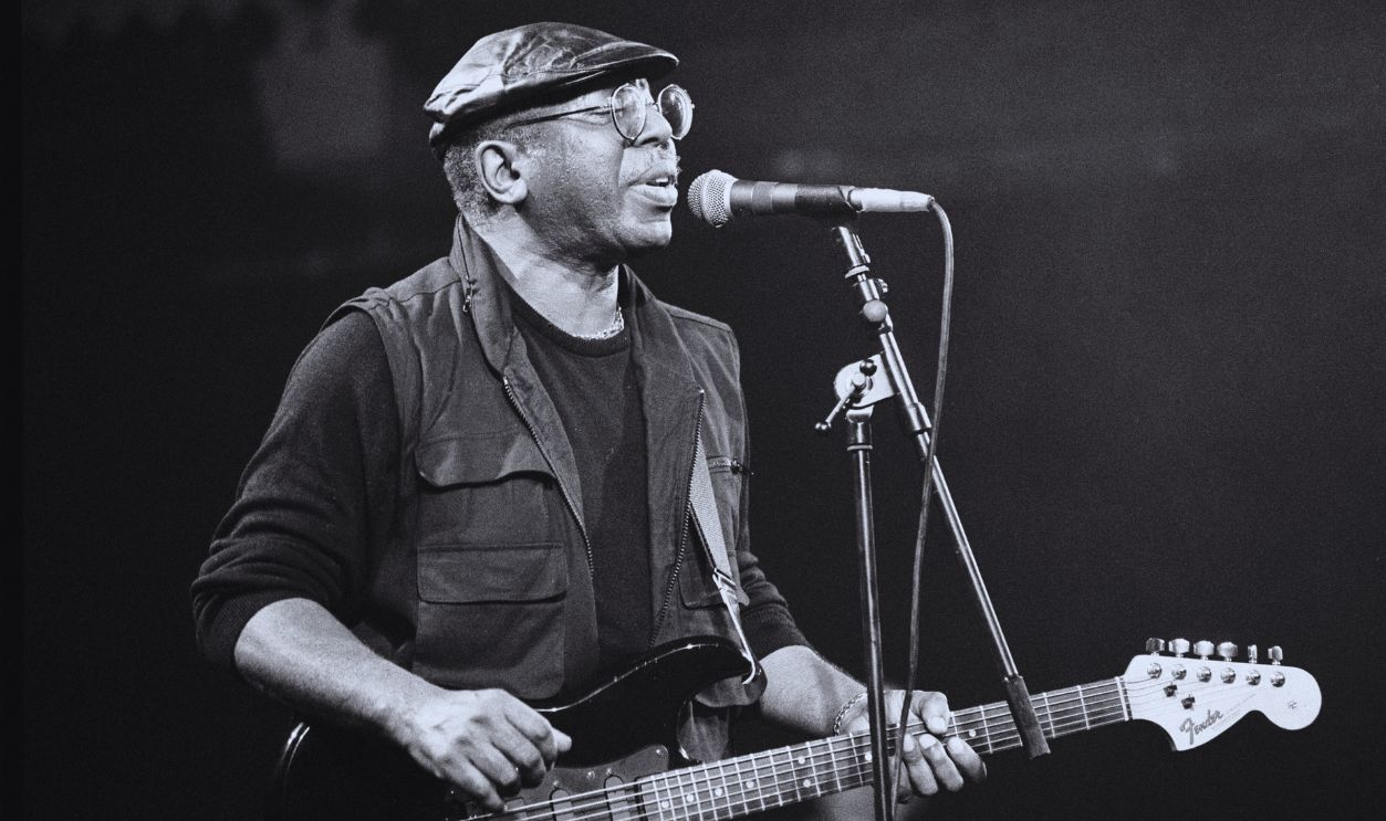 Gettyimages - 463003231, Curtis Mayfield 1990 Curtis Mayfield, vocal, performs at the Paradiso in Amsterdam, the Netherlands on 1st April 1990.