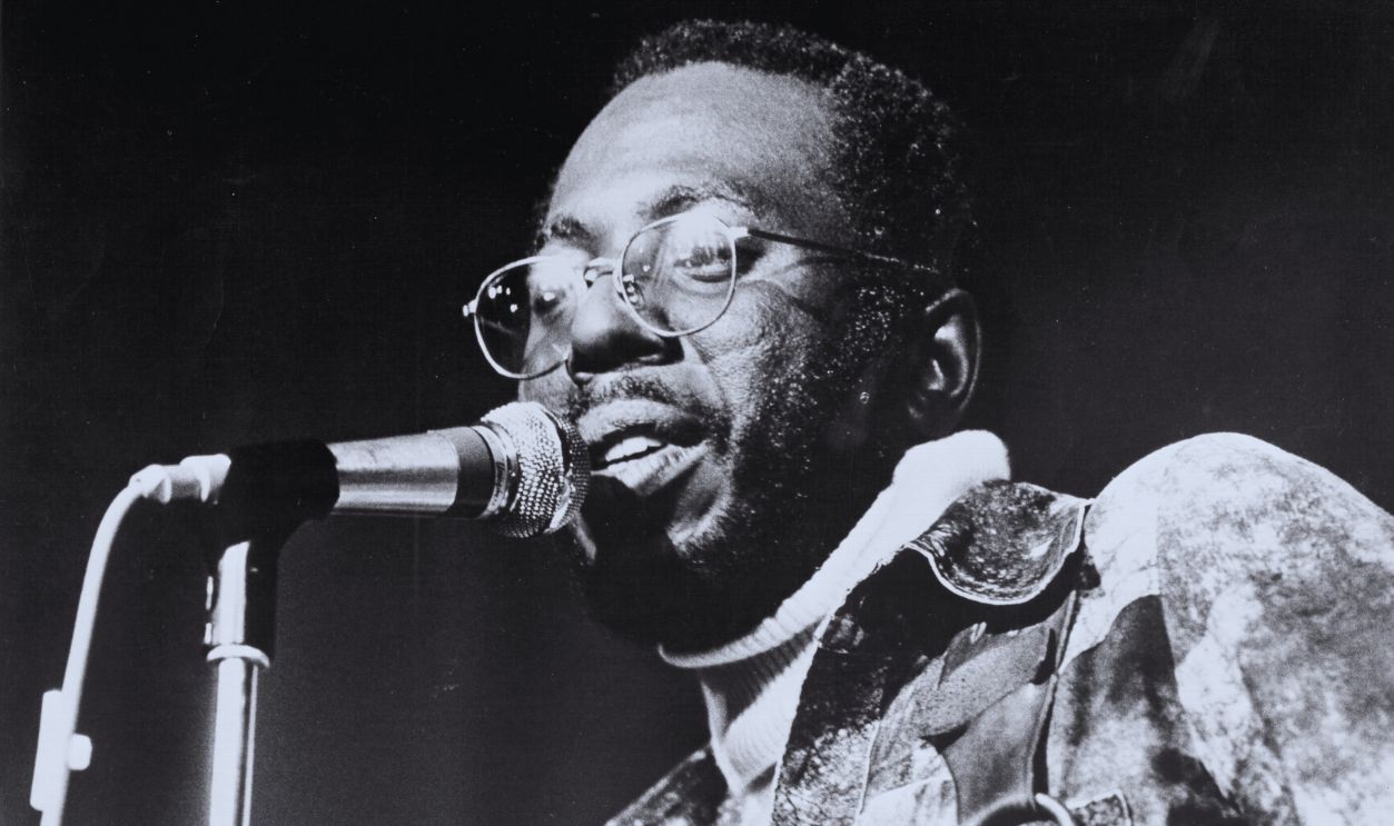 Gettyimages - 74282690, Photo of Curtis Mayfield 