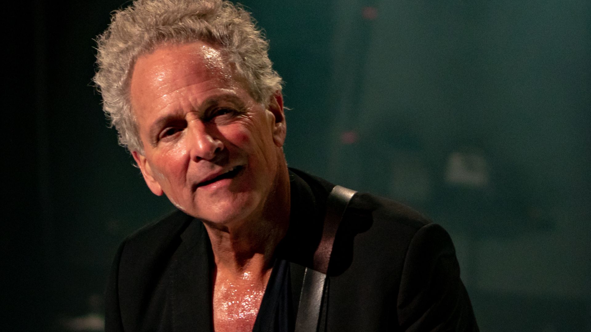 File:Lindsey Buckingham (cropped).jpg