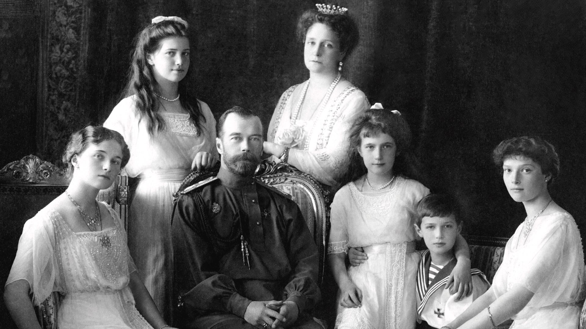 File:Russian Imperial Family 1913.jpg