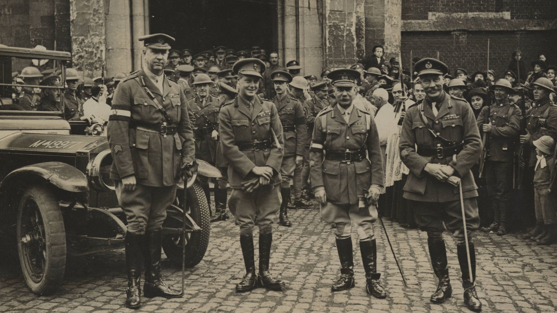 File:Canadian Corps, Thanksgiving service and reception by the people of Denain, 19 October 1918 (19898338191).jpg
