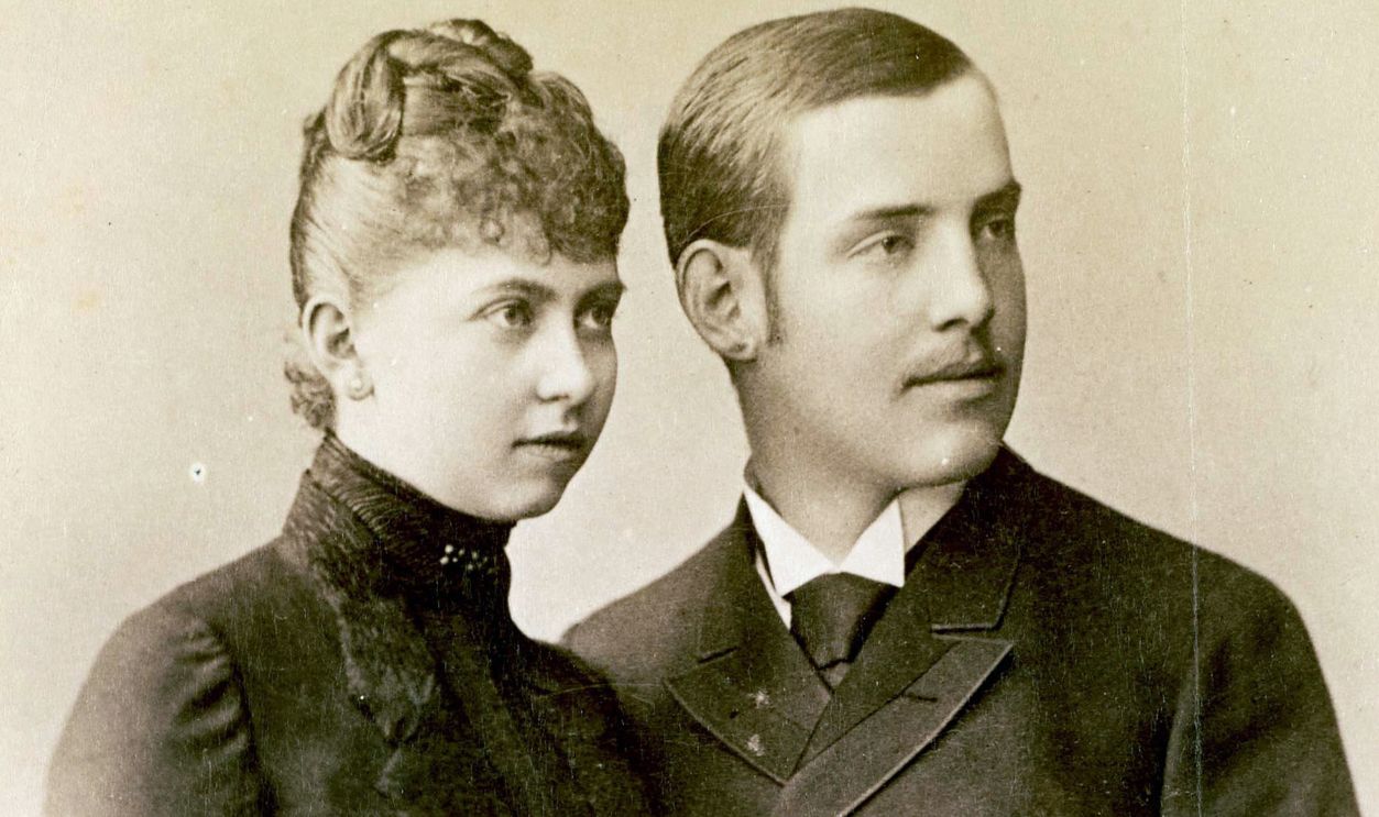 Gettyimages - 1911101798,  Crown Prince Constantine Crown Prince Constantine, (1868-1923), eldest son of the Greek King George I and Princess Sophie Dorothea Ulrike Alice of Prussia (June 14, 1870 - January 13, 1932) was Crown Princess of Greece by marriage and from 1913 to 1917 and again from 1920 to 1922 Queen of the Hellenes, historical, digitally restored reproduction of a model from the 19th century.