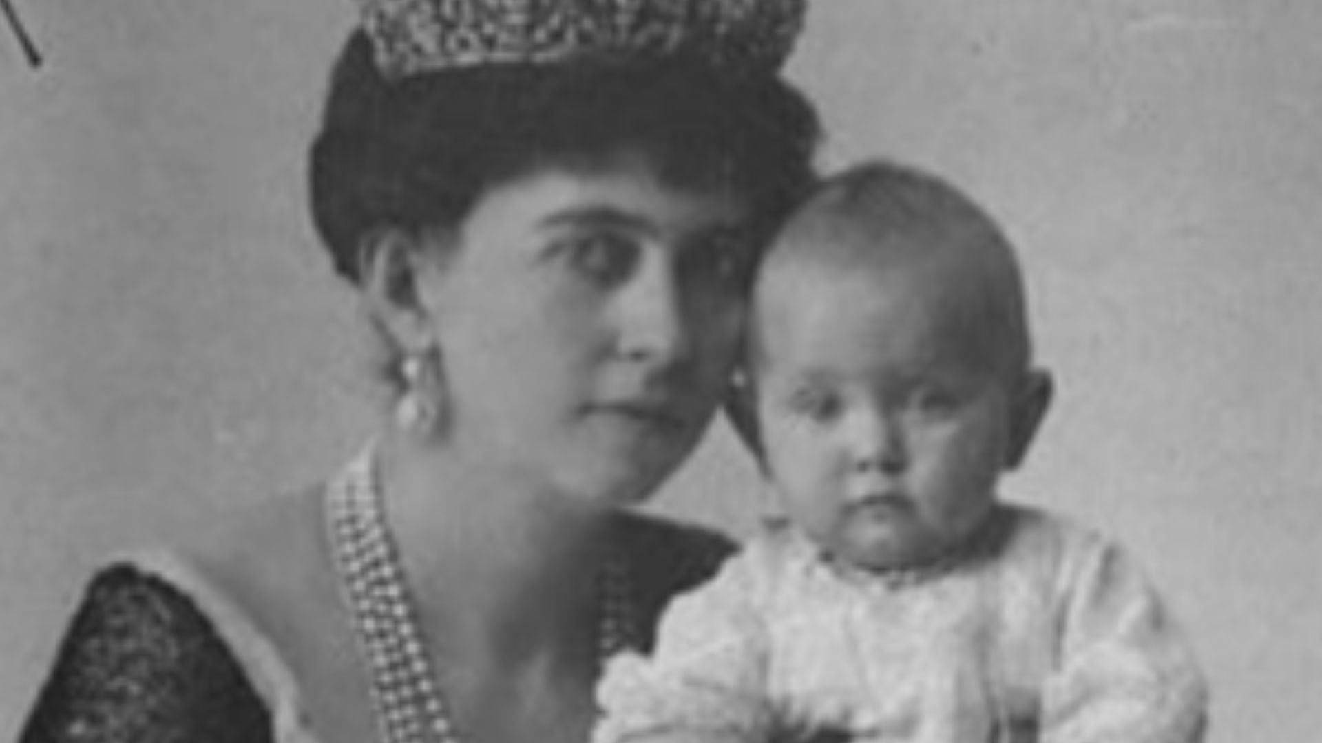 File:Sophia of Prussia, queen of Greece, and her daughter Katherine.jpg