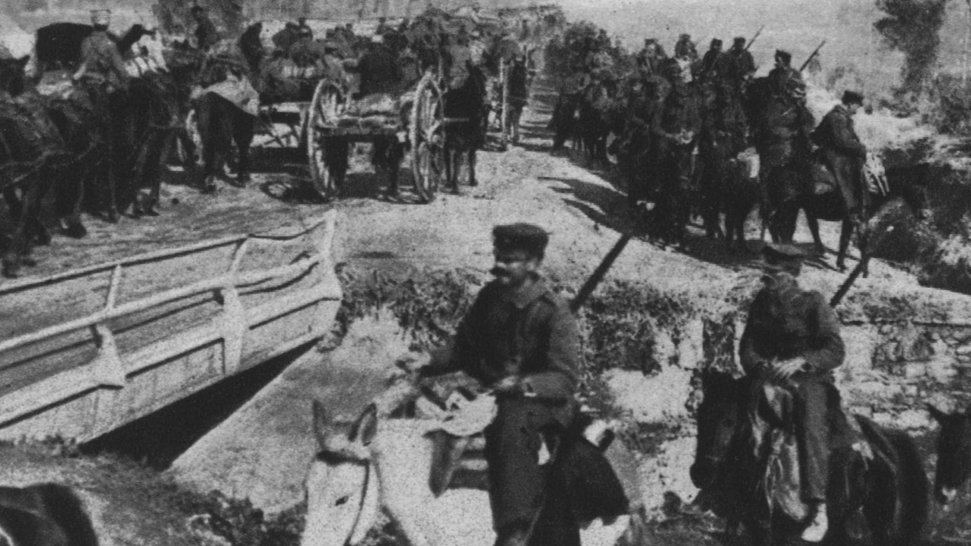 File:Französische und griechische Truppen auf dem Marsch bei Saloniki.jpg