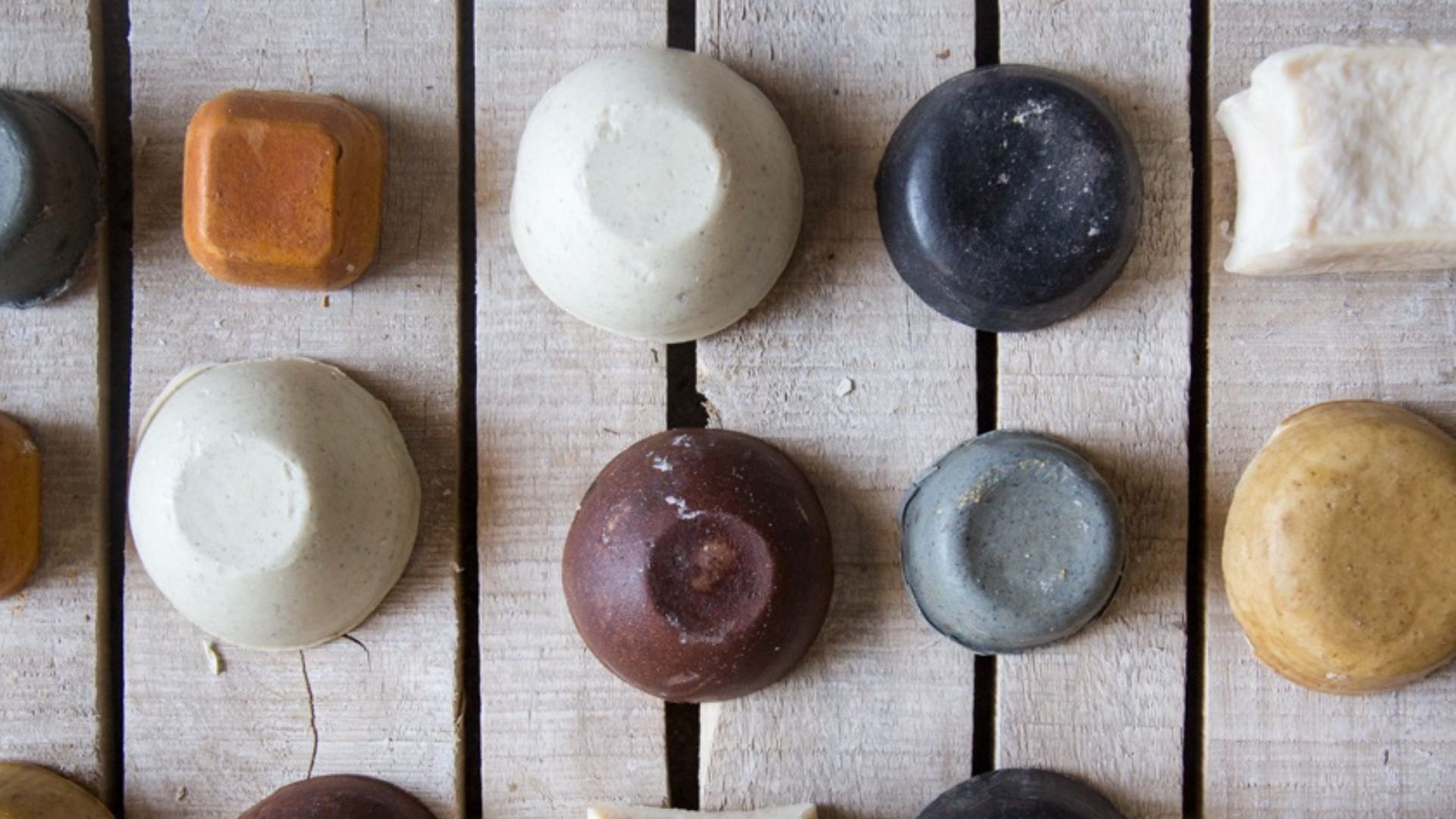 File:Traditional soap-making workshop in Ashtian 2019-09-15 09.jpg