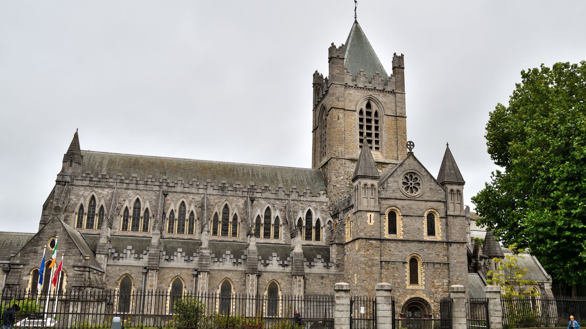 File:Christ Church Cathedral Dublin, Ireland.jpg
