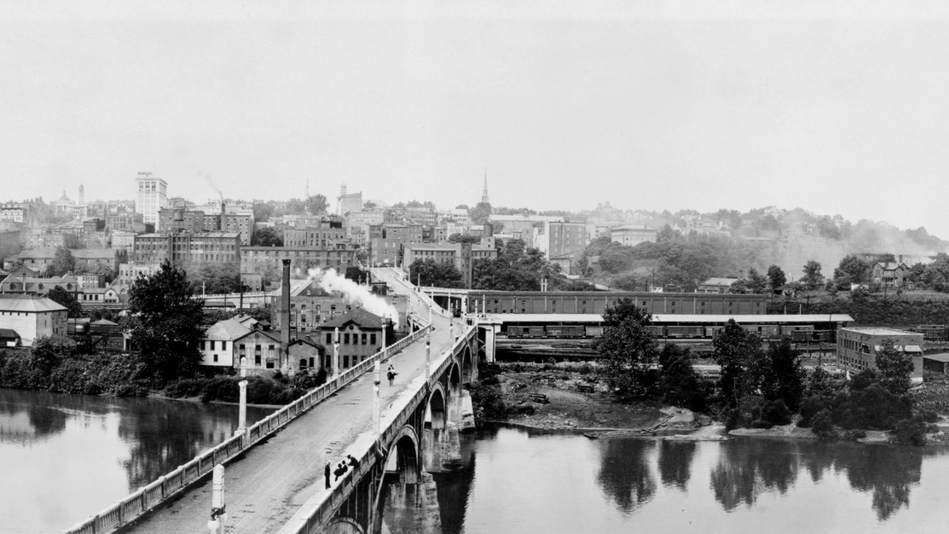 File:Lynchburg Virginia c1919 LOC cph 3c22241u.jpg