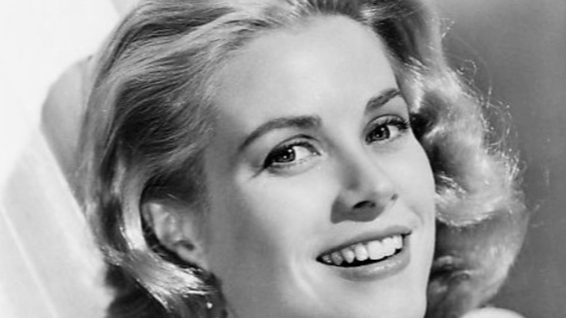File:Grace Kelly 1956.jpg