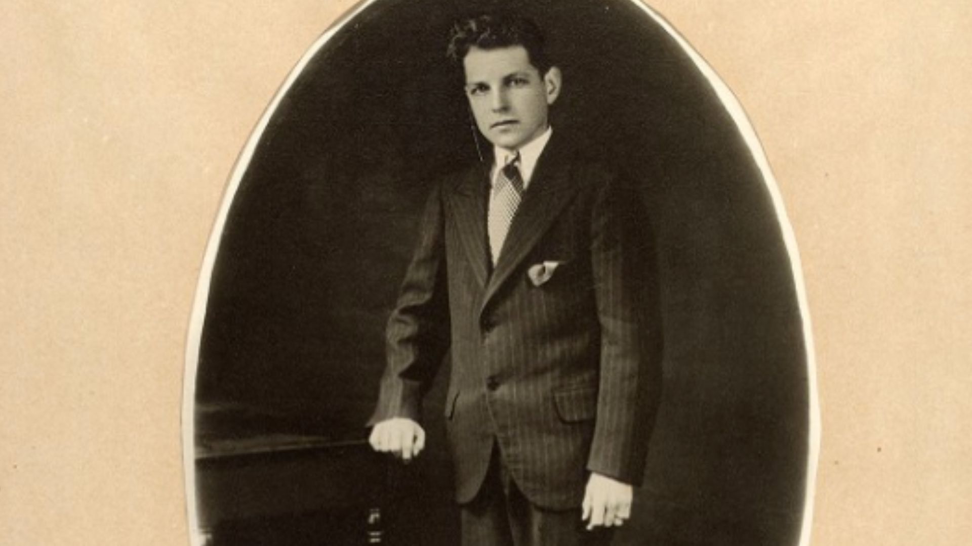 File:Leonard Thomson patient.png