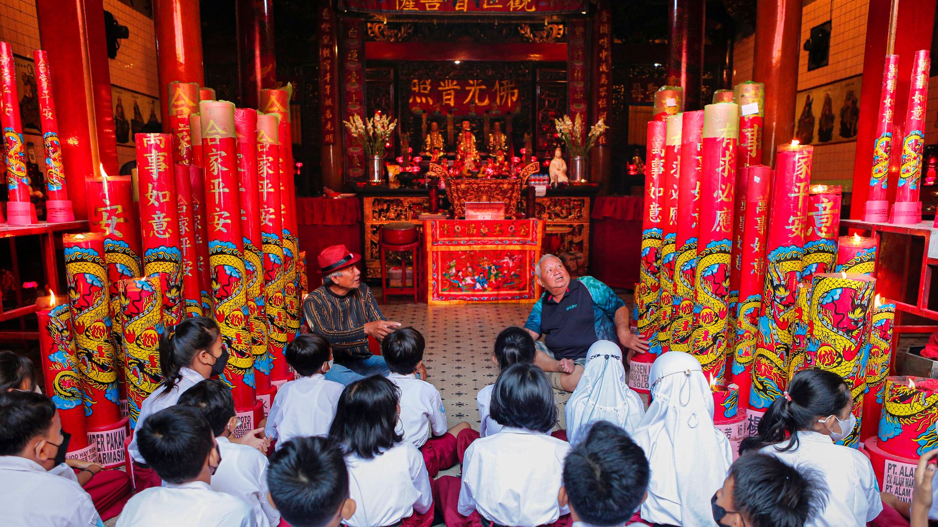 File:MENGENAL AGAMA KONGHUCU.jpg