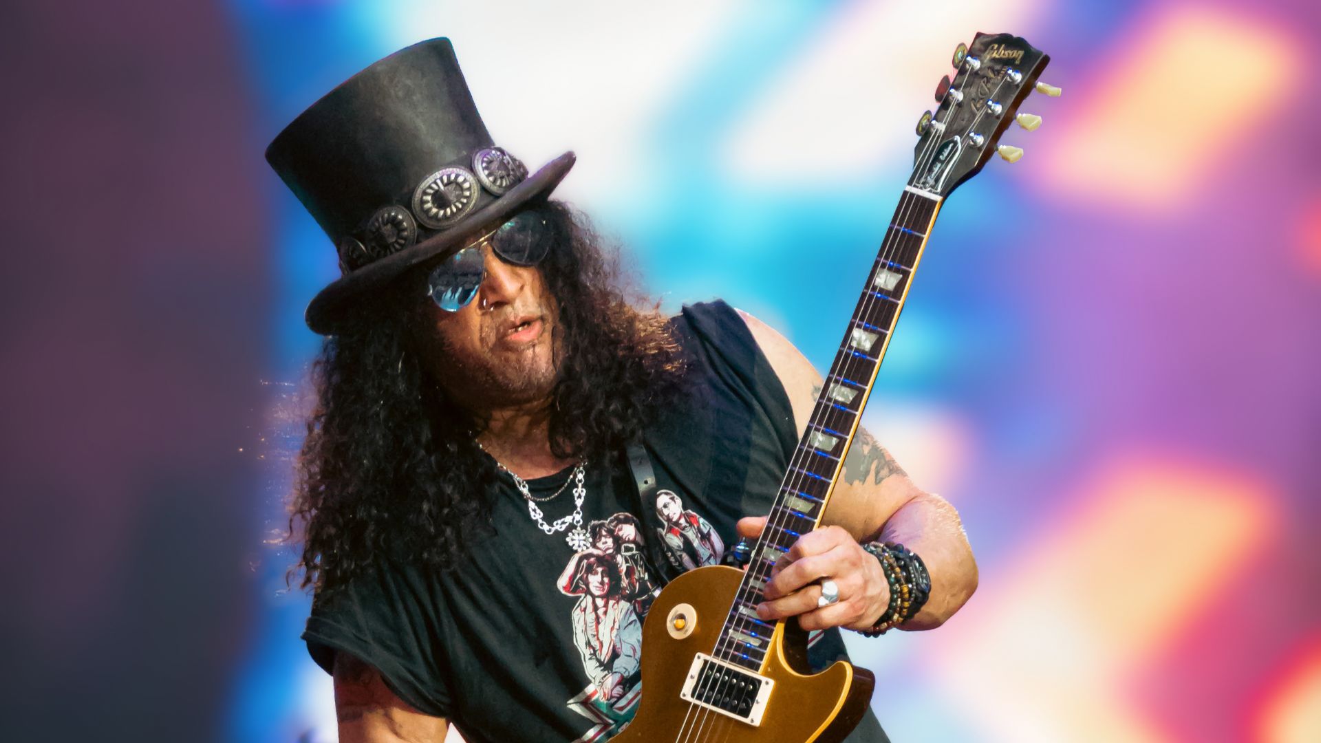 File:Slash live in London 2022 (Cropped).jpg
