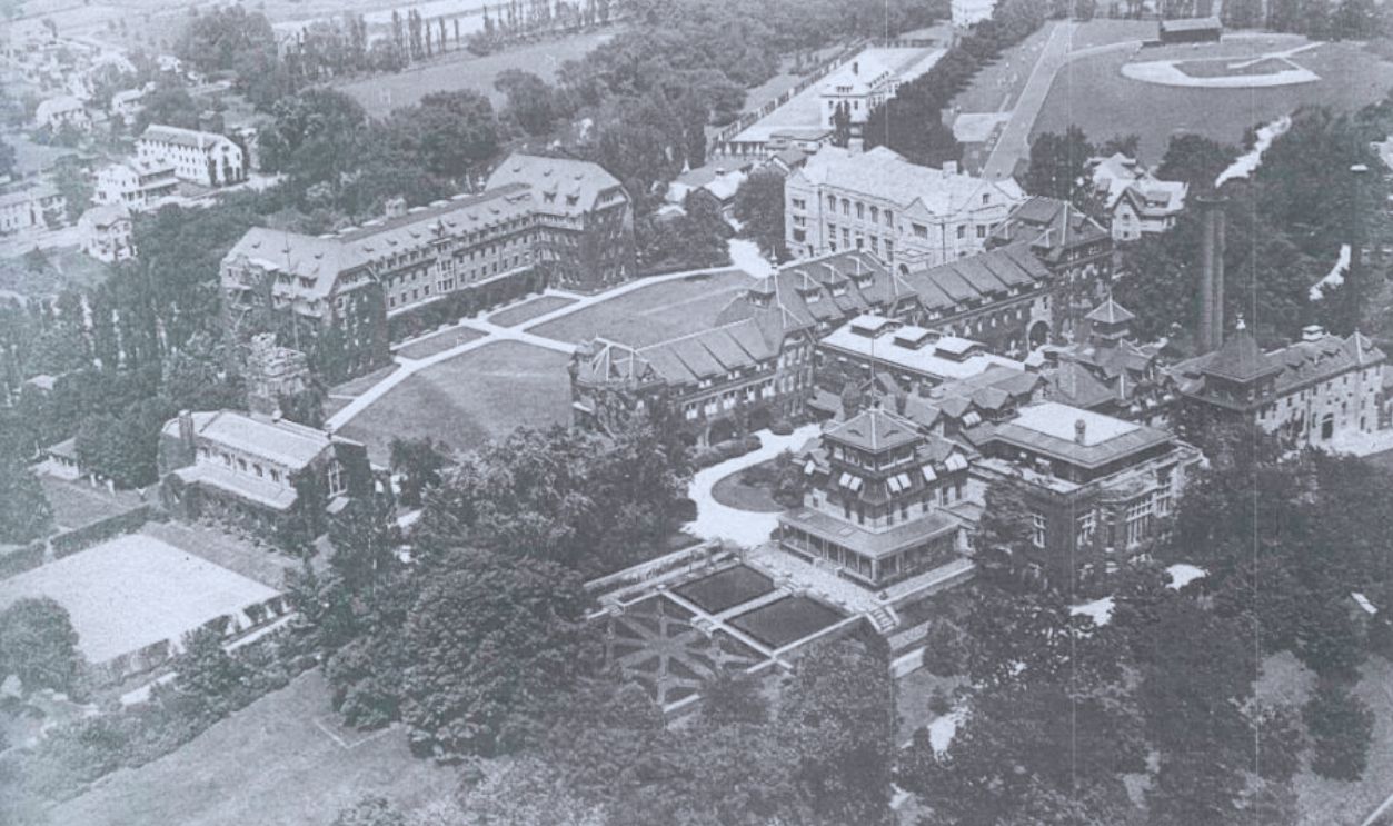 File:Hill school old aerial.JPG
