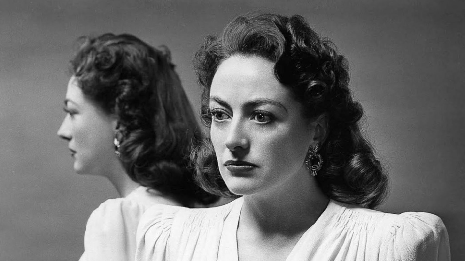 File:Joan Crawford in Mildred Pierce.jpg