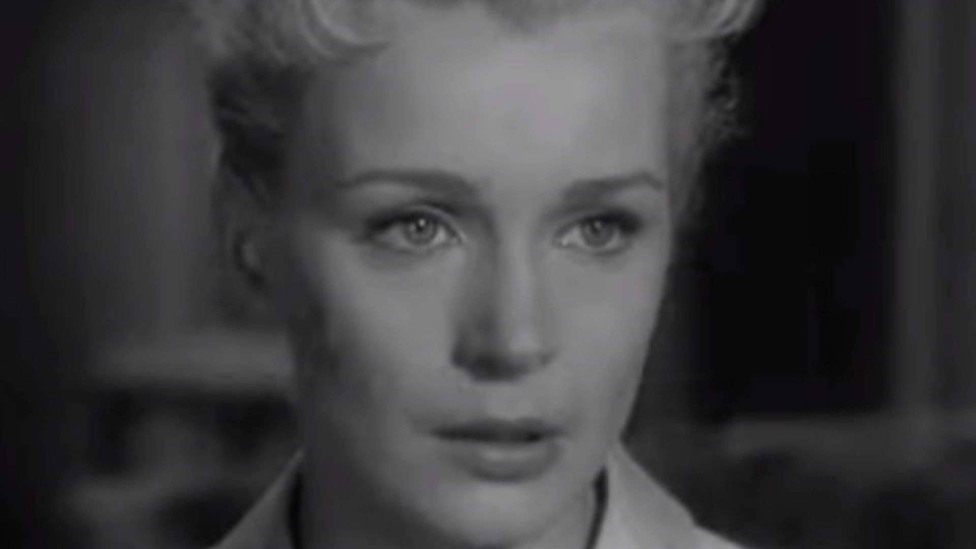 File:Dolores Dorn in 13 West Street.jpg