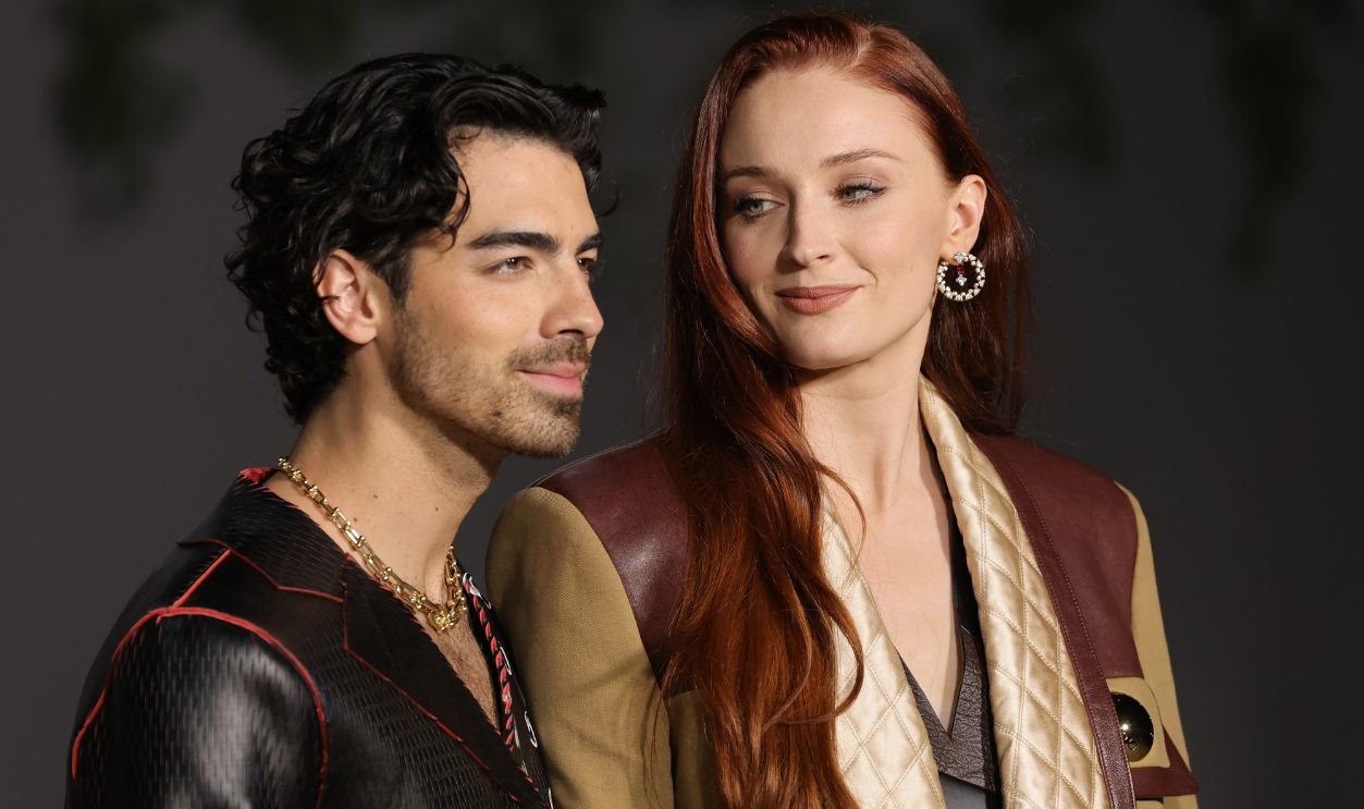 (L-R) Joe Jonas and Sophie Turner attend the 2nd Annual Academy Museum Gala at Academy Museum of Motion Pictures on October 15, 2022 in Los Angeles, California.