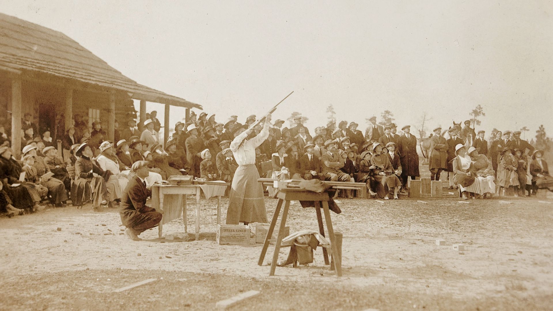 File:Annie Oakley shooting at Pinehurst.jpg