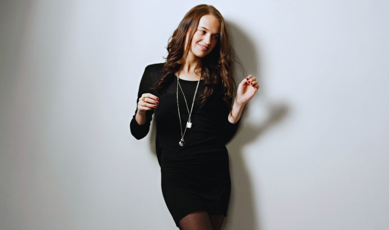 Gettyimages - 109885524, 61th Berlin Film Festival - Shooting Stars - Photocall BERLIN, GERMANY - FEBRUARY 14: (EDITORS NOTE: This image has been retouched) Actress Alicia Vikander (Sweden) attends the Shooting Stars Photocall at the Kaisersaal during day five of the Berlin Film Festival on February 14, 2011 in Berlin, Germany. 