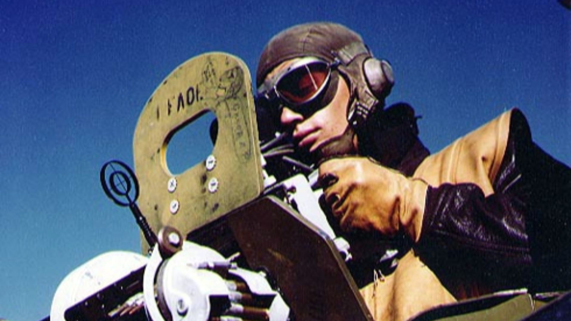 File:Gunner of SBD with Browning machine guns 1943.jpg