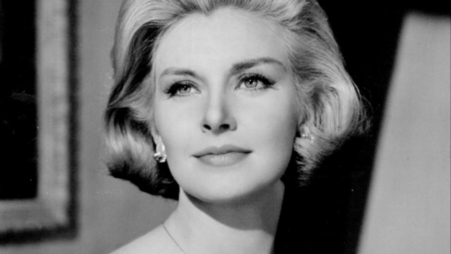 File:Joanne Woodward 1971.jpg