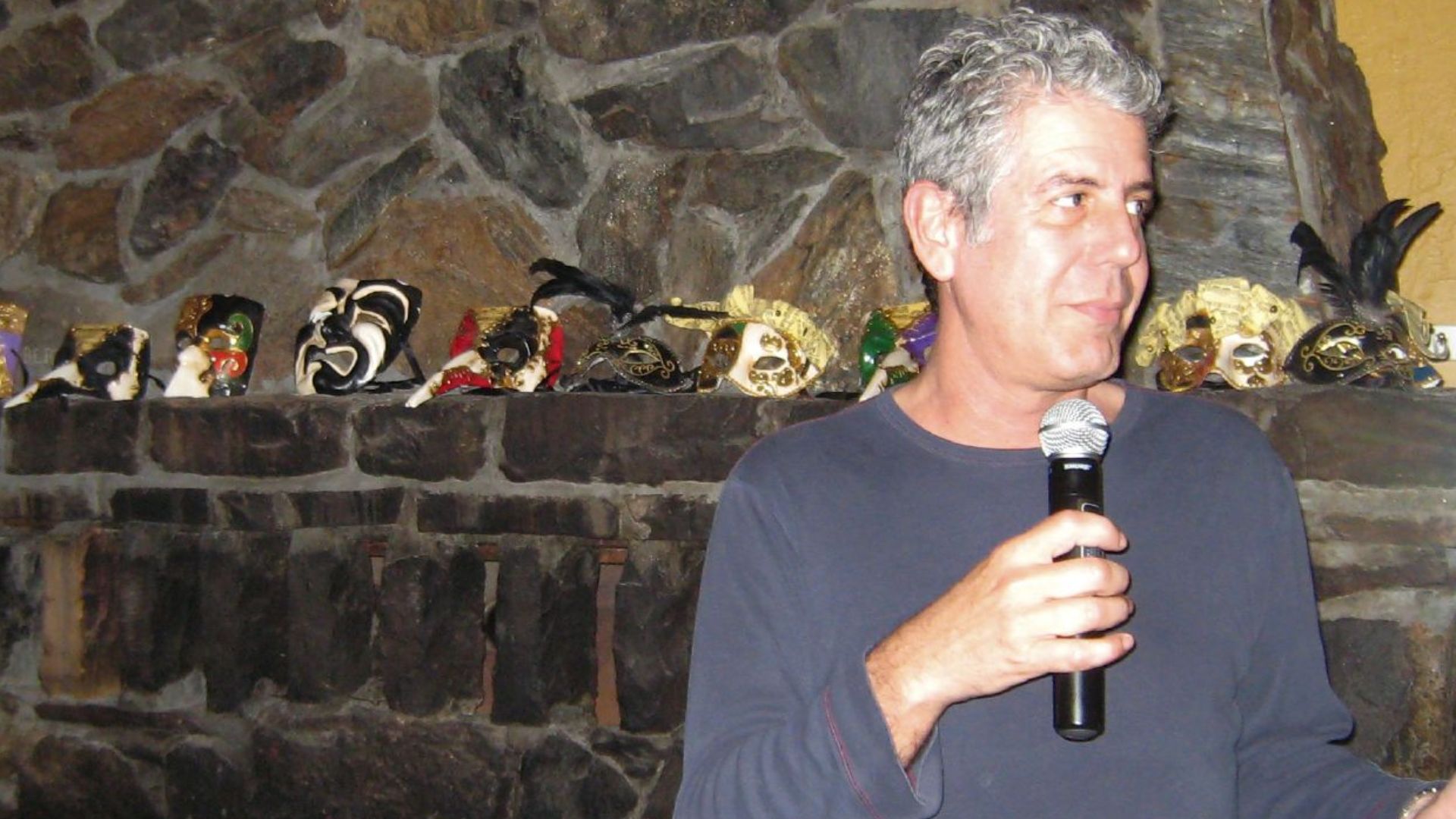 File:Anthony Bourdain IMG 0499 (2047351697).jpg