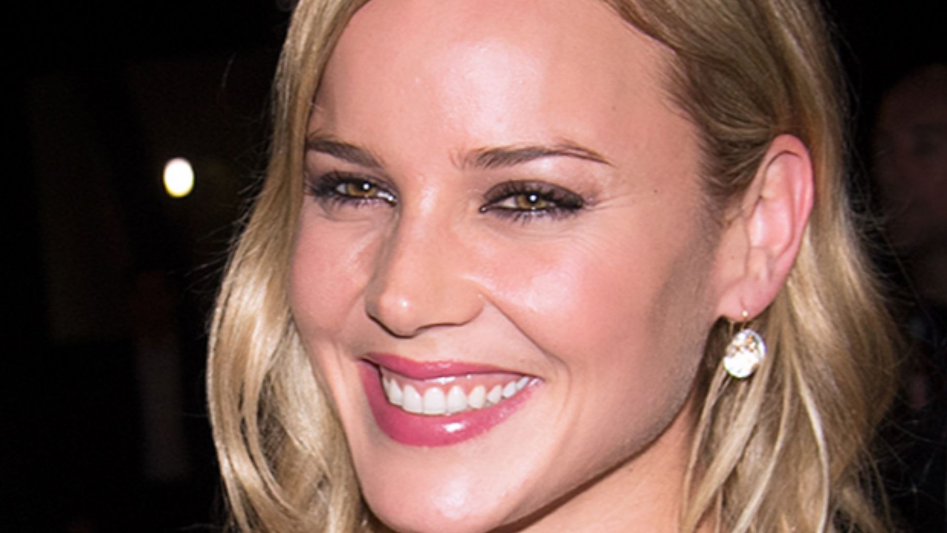 File:Abbie Cornish (8140596577).jpg
