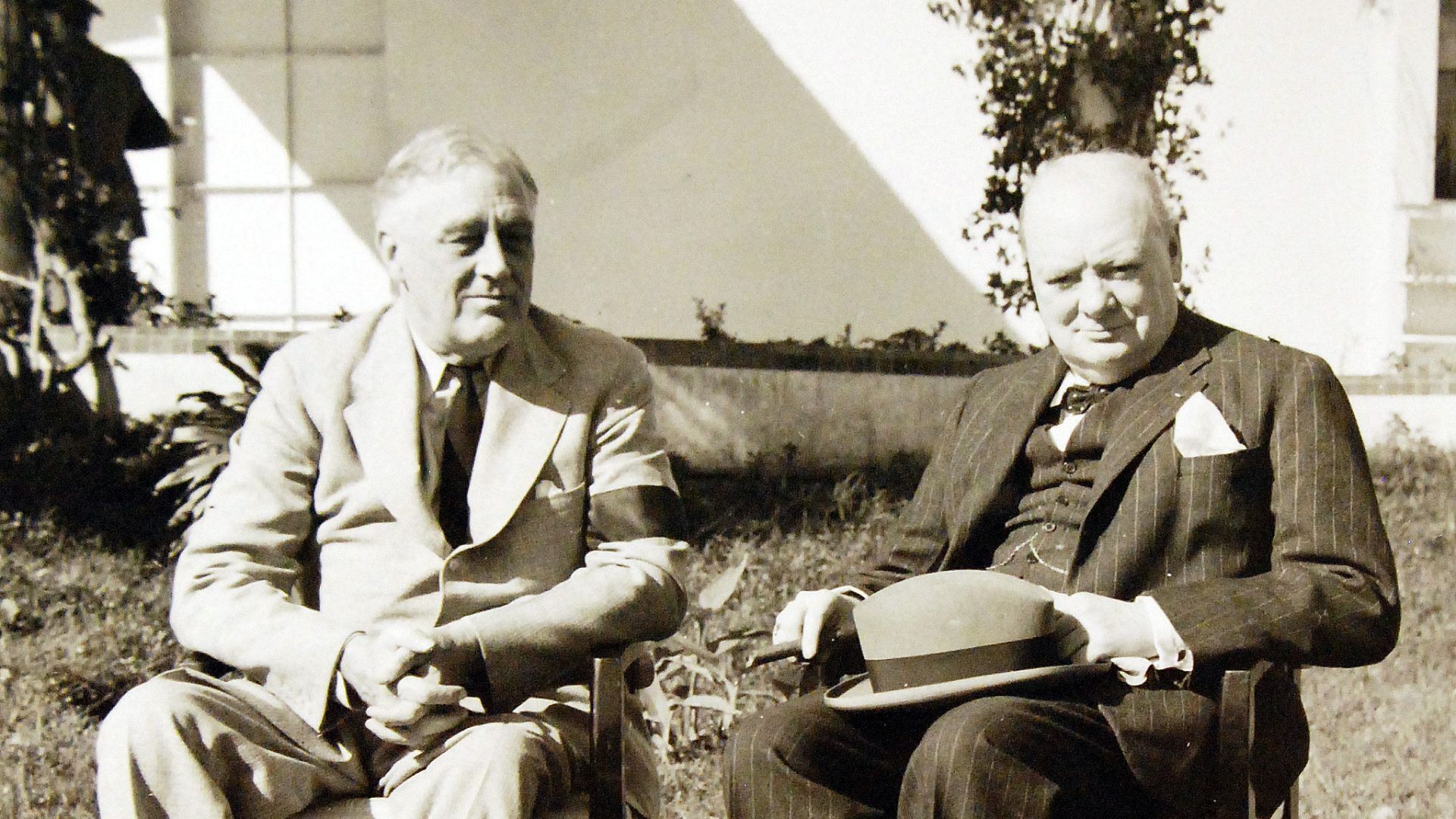 File:President Franklin Roosevelt and Winston Churchill, Casablanca Conference, 1943 (24382716669).jpg