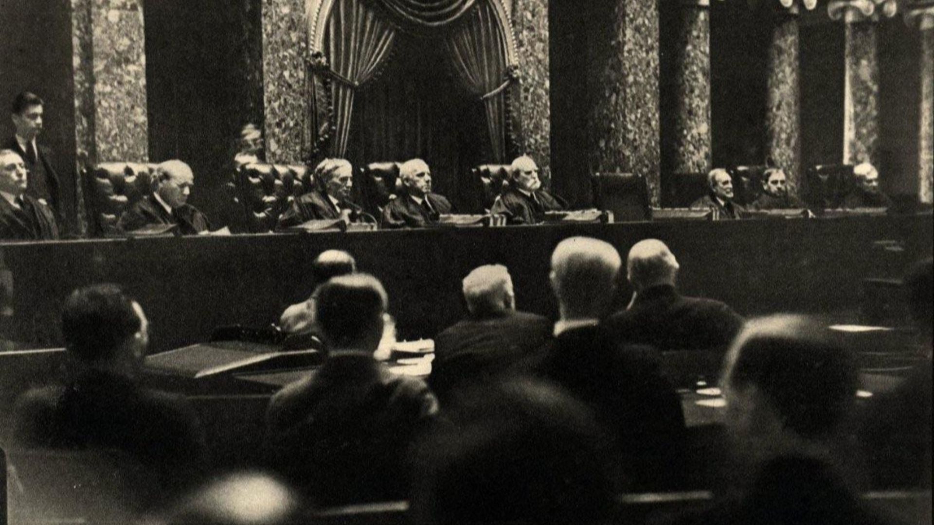 File:Erich Salomon - The Supreme Court, 1932.jpg