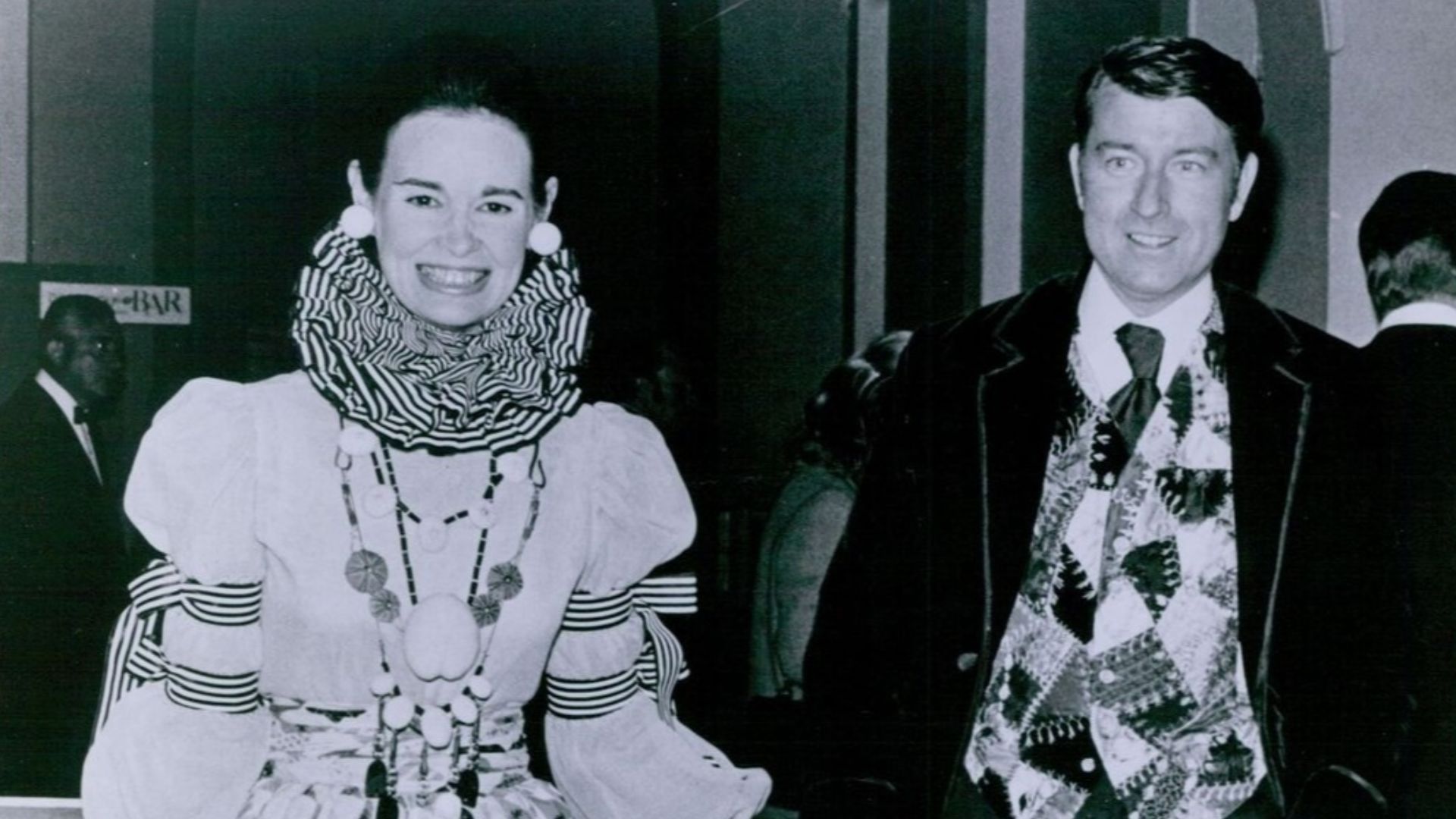 File:Gloria Vanderbilt and Wyatt Emory Cooper.jpg