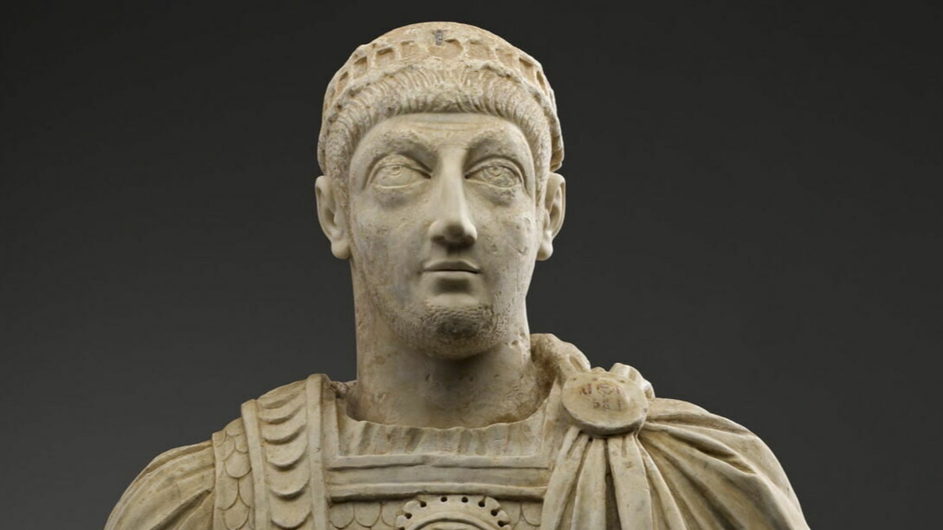 File:Bust of Valentinian III, Louvre.jpg