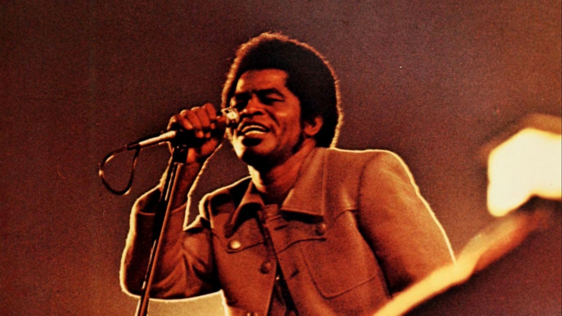 File:James Brown at Tulane Stadium 24 October 1970.jpg