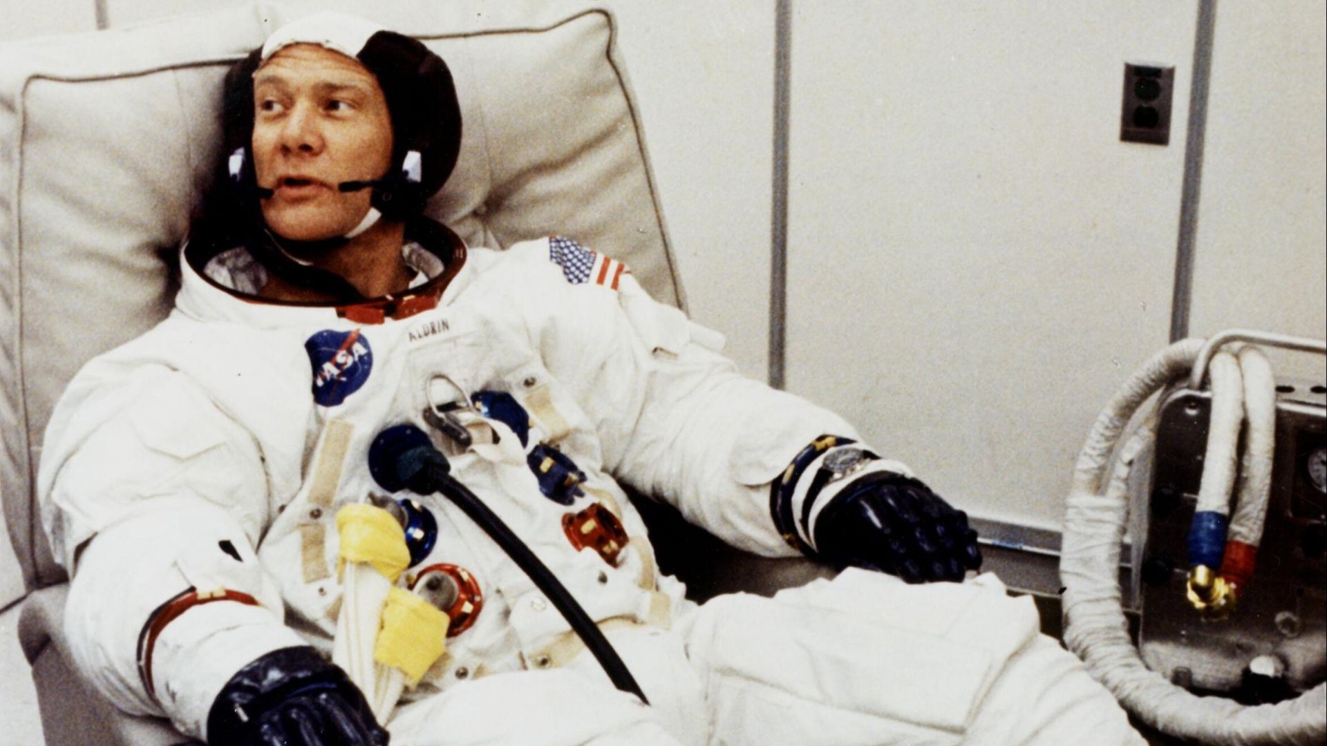 File:KSC-69PC-365 (69pc-365).jpg