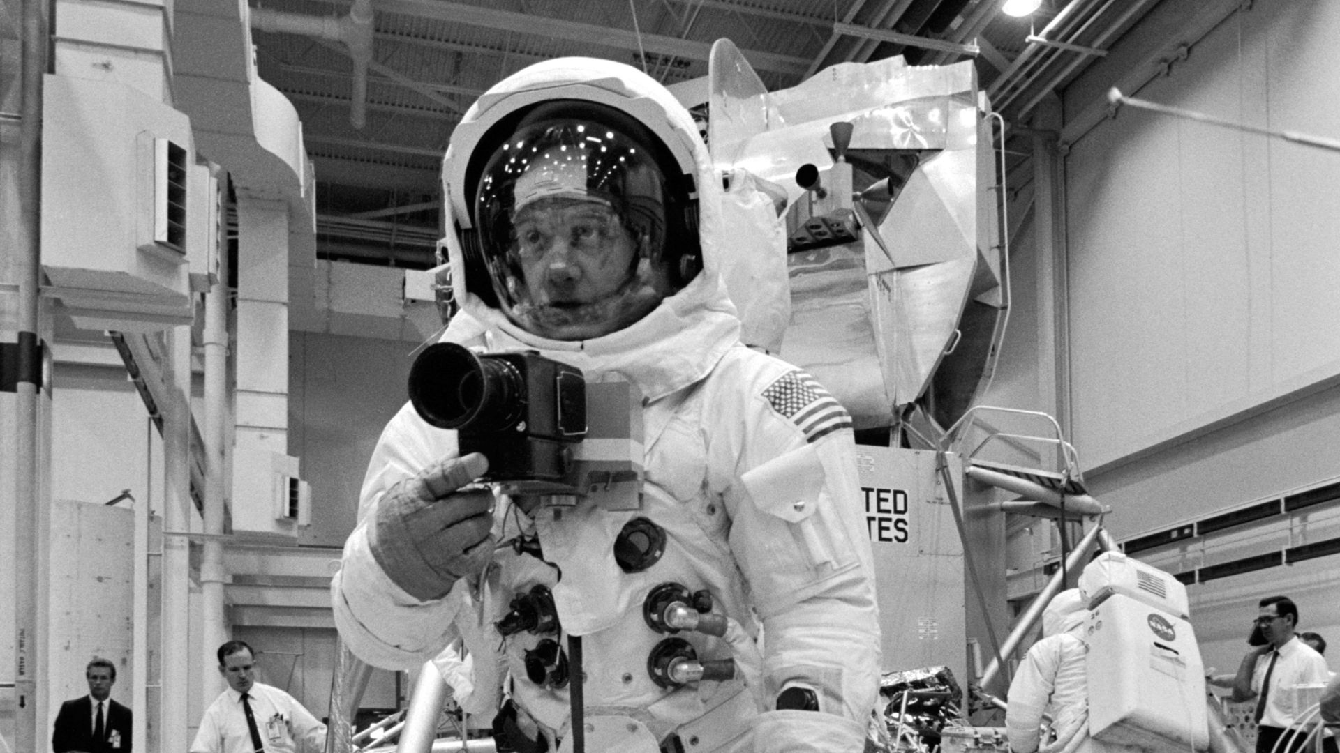 File:S69-31108 (48264670186).jpg