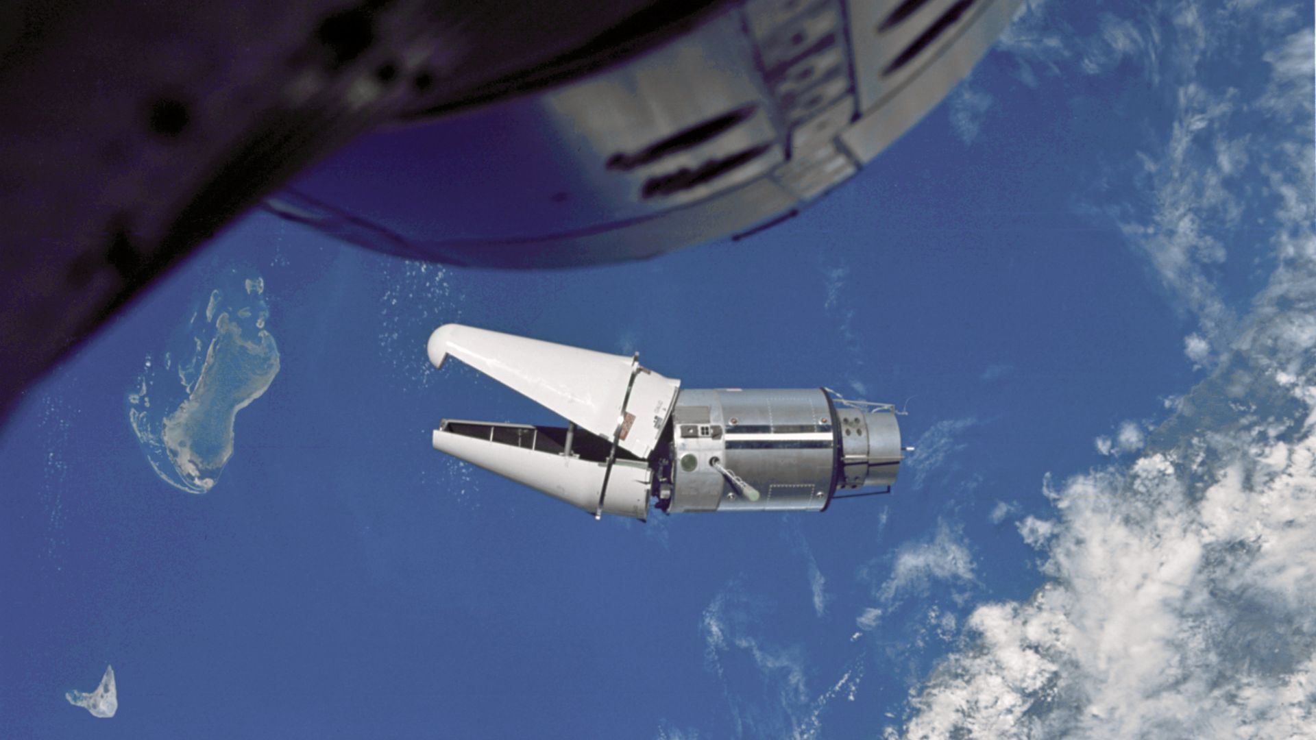 File:The Angry Alligator - GPN-2000-001354.jpg