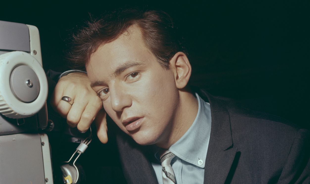American singer and actor Bobby Darin (1936 - 1973), circa 1960.