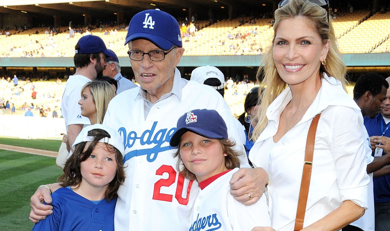  TV Personality Larry King, his wife Shawn Southwick-King and sons Cannon Edward King and Chance Armstrong King attend the LA Dodgers 51st Annual Hollywood Stars Celebrity Softball Game at Dodger Stadium on July 25, 2009 in Los Angeles, California. 