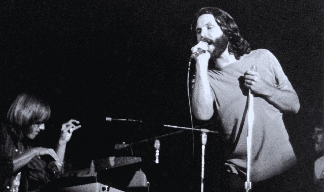 Gettyimages - 75943823, The Doors Live In San Diego SAN DIEGO - AUGUST 22: The Doors (L-R Ray Manzarek and Jim Morrison) perform at the San Diego Sports Arena on August 22, 1970 in San Diego, California.
